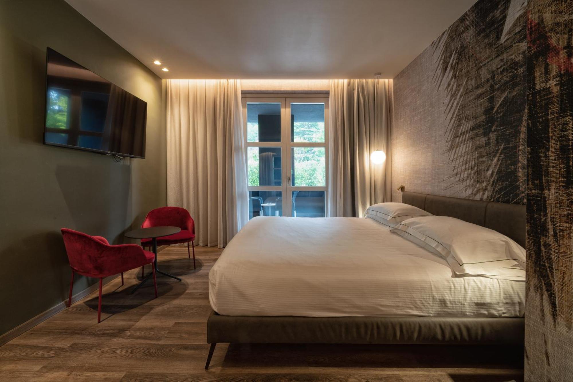 Phi Hotel Piajo 넴브로 외부 사진